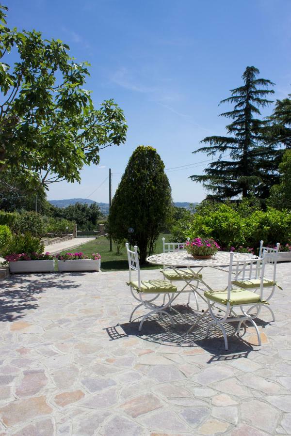 Le3Sorelle Monterosi Buitenkant foto