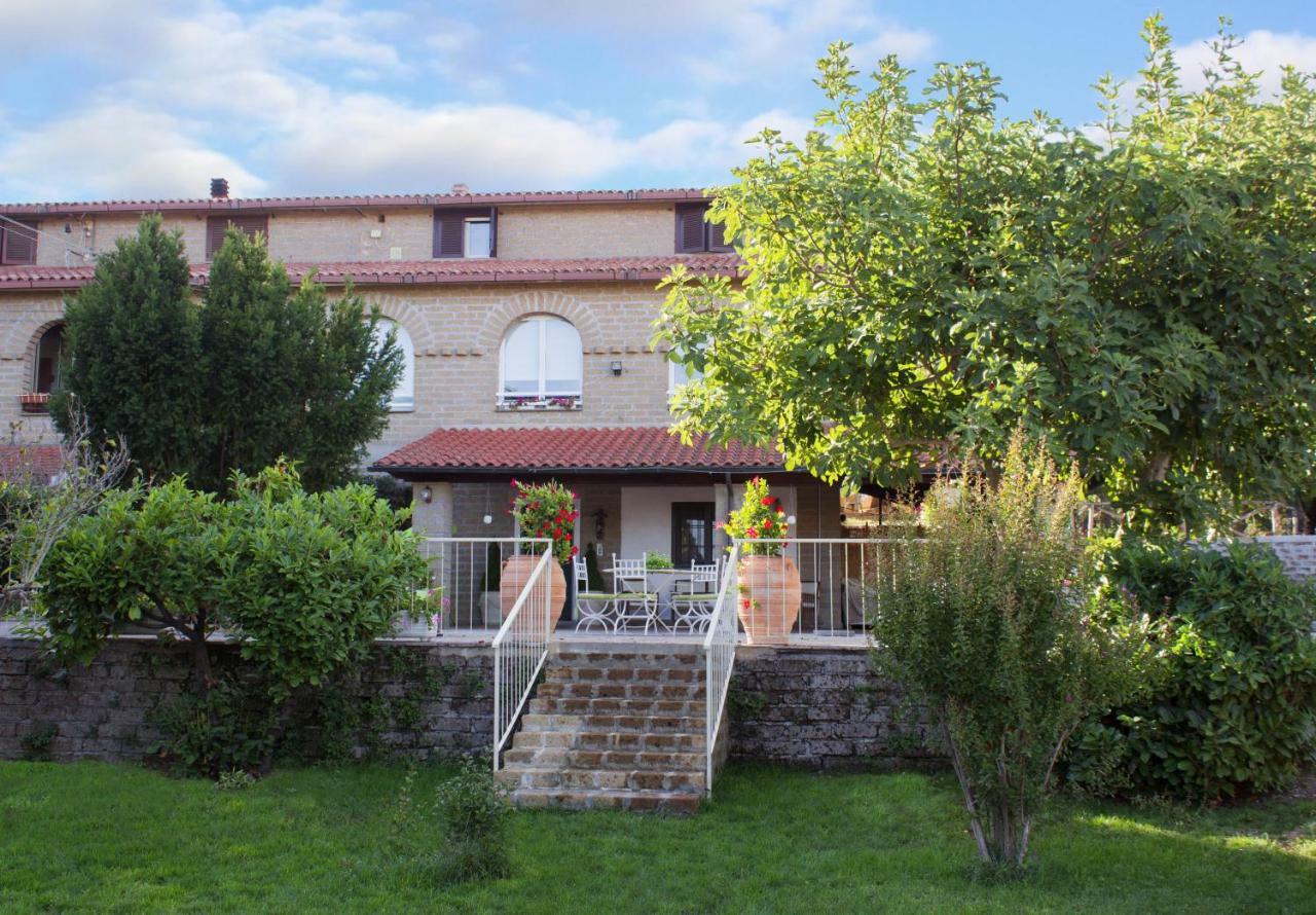 Le3Sorelle Monterosi Buitenkant foto