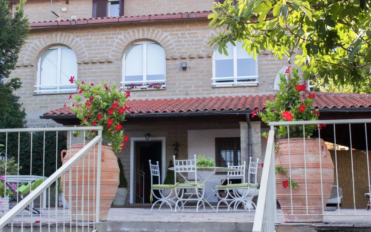 Le3Sorelle Monterosi Buitenkant foto