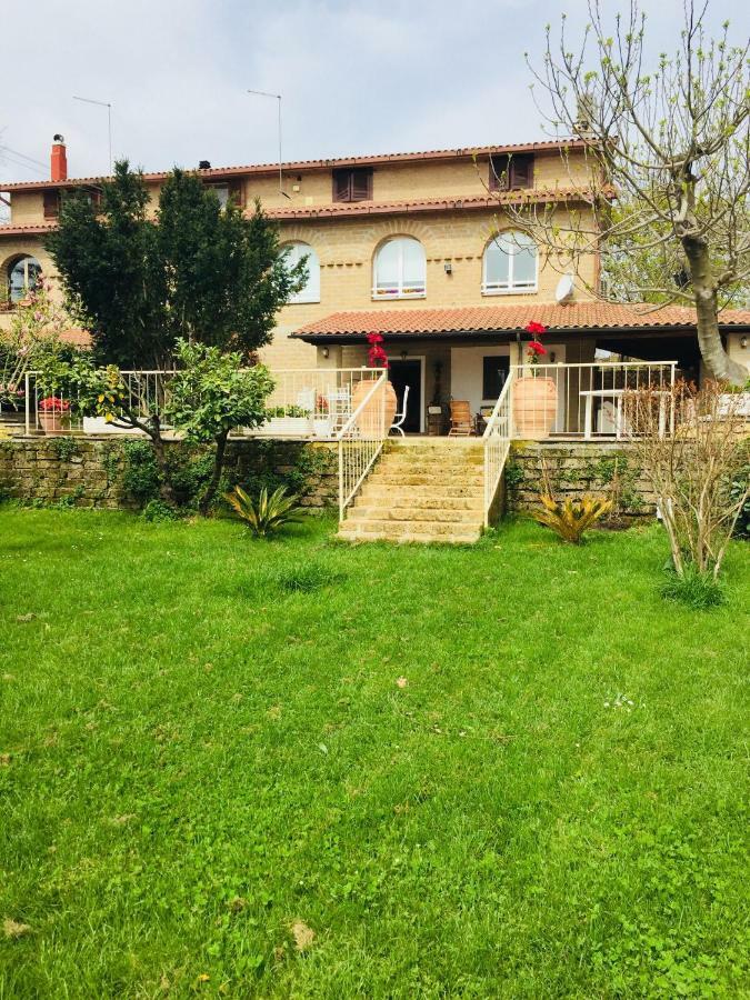 Le3Sorelle Monterosi Buitenkant foto